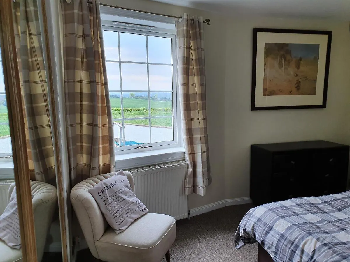 Wee Gem Cottage Edinburgh 0*,  United Kingdom